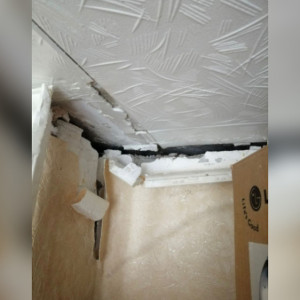 Чиновники оставили жителя поселка под Ковровом в разваливающейся на глазах квартире