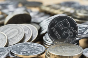 Стало известно, сколько россияне заработают на вкладах в 2025 году