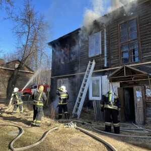 При пожаре в Коврове спасли двоих человек