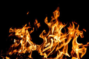 В Меленках из горящего здания эвакуировали 10 человек 