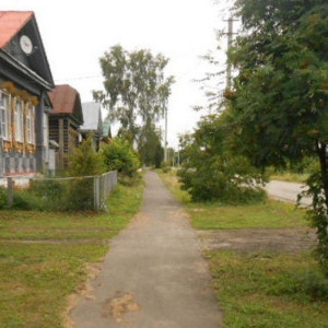 Во владимирском поселке появились тротуар и освещенная дорога  