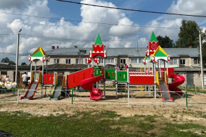 В поселке Владимирской области поставили игровую площадку за 1,9 млн рублей 