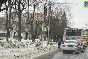 Очевидцы: у Центрального парка во Владимире насмерть сбили человека