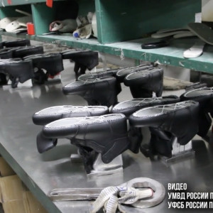 ФСБ накрыла производство контрафактной обуви во Владимирской области