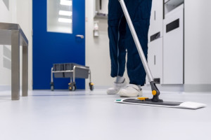 Фирма из Екатеринбурга задолжала владимирским уборщикам и дворникам более 1 млн 