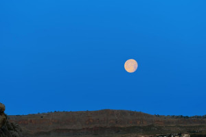 Владимирцы увидят 22 июня клубничную Луну