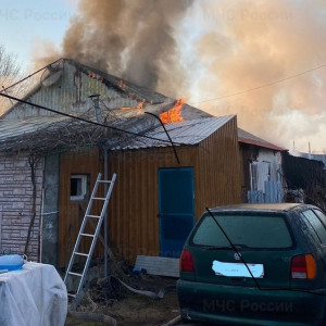 В Александровском районе загорелся частный дом
