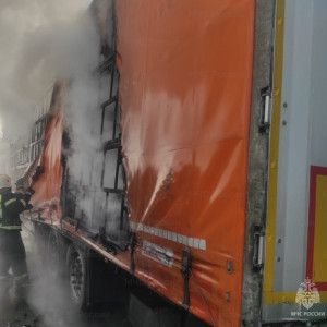 На трассе М-7 во Владимирской области сгорел грузовик
