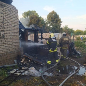 Во Владимирской области в охваченном огнем доме пострадал человек