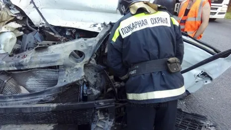 Под Александровом столкнулись два авто: пострадавшего зажало в кабине