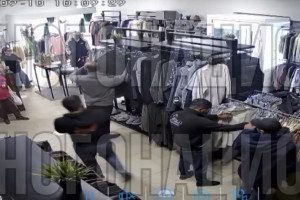 В Петушках цыганский табор обнес магазин