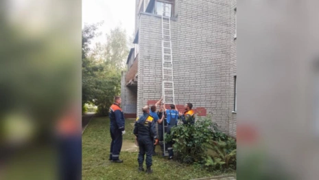 Во Владимире девочка оказалась взаперти в квартире