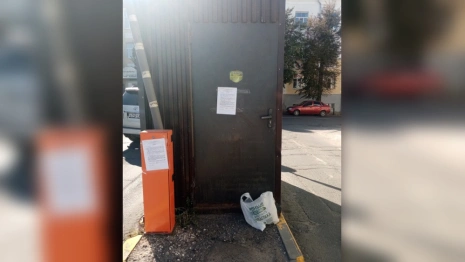 Во Владимира мэрия вновь попросила бизнесменов убрать шлагбаумы со стоянки на Спасской