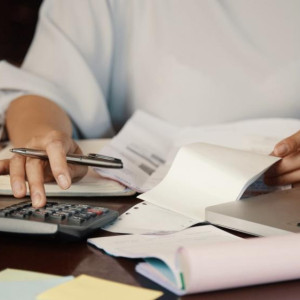 В Коврове матери бойца СВО начислили долги за оплату ЖКХ из-за ошибки в банке