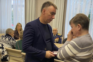 Родным погибших в СВО бойцов из Владимирской области передали Ордена Мужества