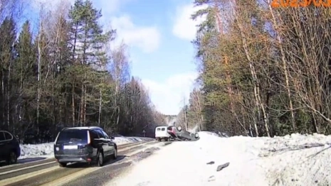 Под Александровом автомобиль перевернулся на крышу в ходе ДТП