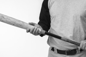 В Меленках езда друзей по городу закончилась аварией и жестоким избиением водителя