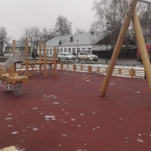 В Суздале подрядчик сорвал сроки работ на детских площадках за 17 млн рублей