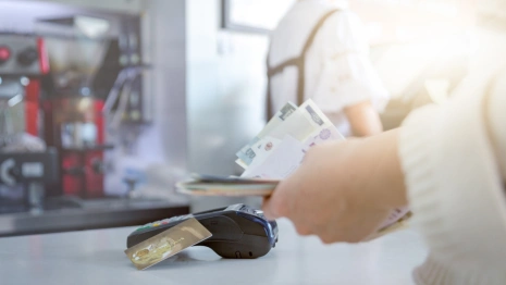 Банки начнут снижение ставок по вкладам на средние и длинные сроки