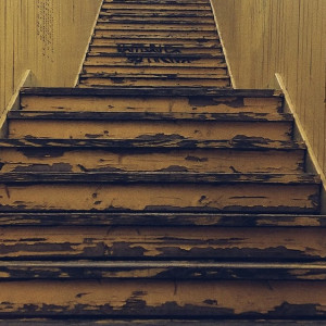 Во Владимире упавшему со скользкой лестницы жителю выплатили компенсацию в 250 тысяч