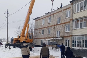 Управляющую компанию оштрафуют за обрушение крыши жилого дома в Лакинске