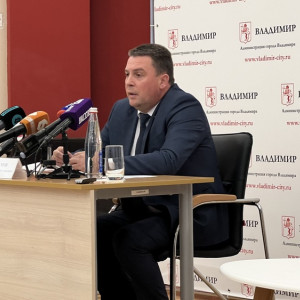 Мэру Владимира исполнилось 44 года