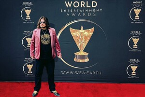 Владимирский музыкант стал лучшим на всемирной премии в Голливуде
