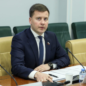 Прославившийся фейком про Жириновского владимирский экс-сенатор попал под санкции США