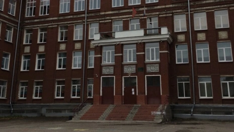 Учителя сохранят рабочие места после объединения двух школ во Владимире