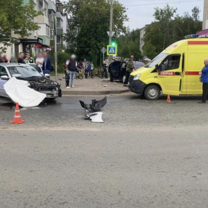 При столкновении «Лады» с иномаркой в Коврове пострадали 3 человека