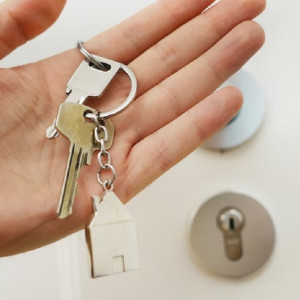 Жители Владимира дождались ключей от дома-долгостроя за филармонией