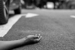 В Меленках водитель раздавил лежащего на дороге человека