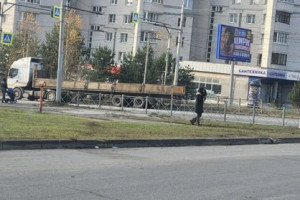 В аварии с тягачом у парка «Дружба» во Владимире пострадала 52-летняя пассажирка