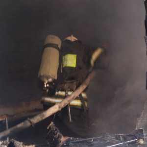 Пострадавшая на пожаре под Судогдой 96-летняя женщина умерла в машине скорой помощи