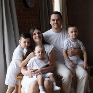 Семьей года во Владимирской области стали Виктор и Анна Зякины