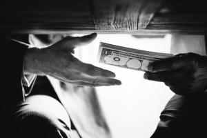 В Судогде будут судить москвича за взятку полицейскому в 140 тыс. рублей