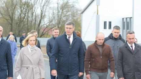 Владимирский губернатор посетил поселок с развалившимся после ремонта ДК