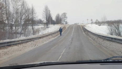 Жители владимирского села остались без тротуара
