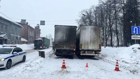 В Петушинском районе КамАЗ сбил двоих 13-летних детей