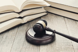 Во Владимирской области замначальницы почты отправили в колонию на 2 года 