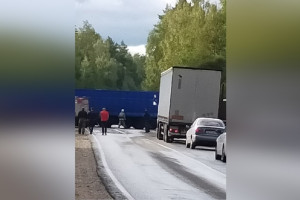 Стали известны подробности аварии с двумя фурами на трассе под Муромом