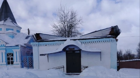 В центре Вязников рухнула крыша здания рынка