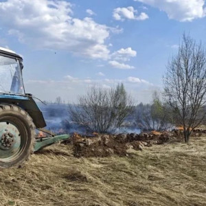 В селе под Гороховцом загоревшаяся трава едва не уничтожила населенный пункт