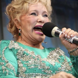 Сын народной артистки Екатерины Шавриной умер в колонии в Коврове