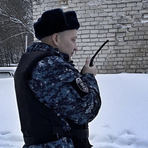 Во Владимирской области Росгвардейцы задержали пьяного водителя на угнанном авто