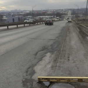 На федеральной трассе во Владимире нашли огромные ямы