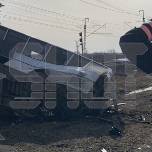 В Ярославской области пассажирский автобус влетел в поезд: 8 человек погибли