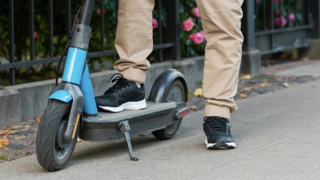 В Александрове 13-летний подросток попал в ДТП на электросамокате