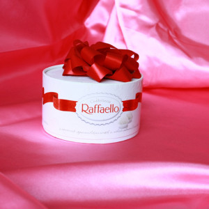 Жителей Владимирской области предупредили о поддельных конфетах Raffaello
