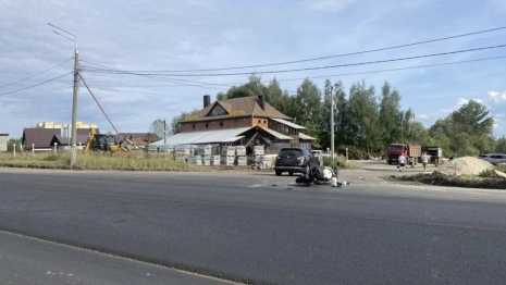 Байкер попал в больницу после столкновения с Nissan во Владимире